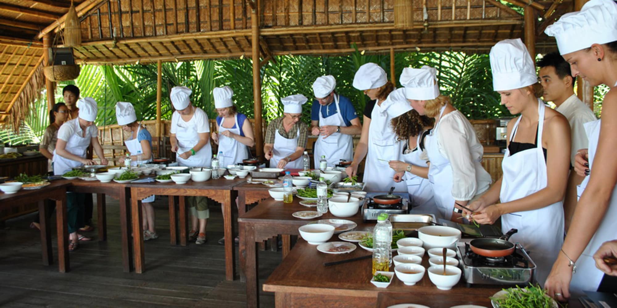 Tra Que cooking class with fresh organic ingredients, farm-to-table Hoi An culinary experience